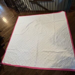 EUC Pottery Barn Kids quilt, sham and 2 valances. Pink and white